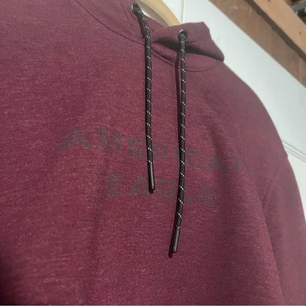 American Eagle Pullover Hoodie in Burgundy Red Size XL Super Soft Cozy Lounge
